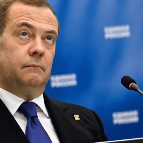 Medvedev sugerează o &quot;zonă tampon&quot; ce ar putea include întreaga Ucraină