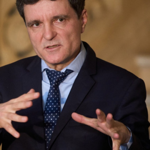 Nicusor Dan reafirmă că nu intenționează să majoreze TVA-ul. Potrivit digi24.ro, acesta a menționat că „absolut toată lumea e de acord că nu trebuie să crească impozitarea pe munca”. Liderul spune că nu este de acord cu majorarea taxelor și că, în continuare, susține această poziție.