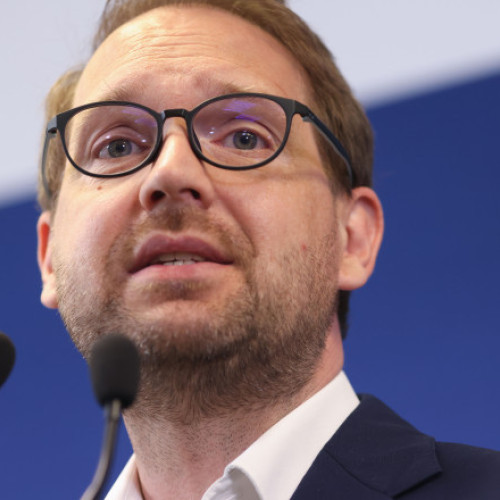 Fritz: Nu s-au făcut înțelegeri pe funcții, începe negocierile pentru formarea guvernului