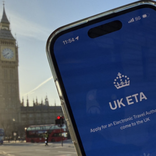 Britania introduce controale stricte pentru pasageri aerieni europeni