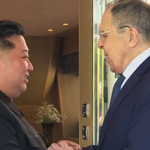 Serghei Lavrov s-a întâlnit cu Kim Jong un la Phenian. A lăudat Coreea de Nord pentru sprijinul oferit Rusiei în războiul din Ucraina