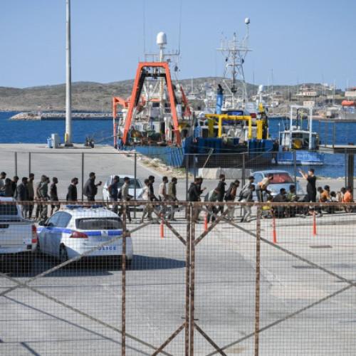 Grecia anunță scăderea numărului de migranți veniți din Africa de Nord. „Europa înţelege că nu e posibil să ai frontierele deschise”