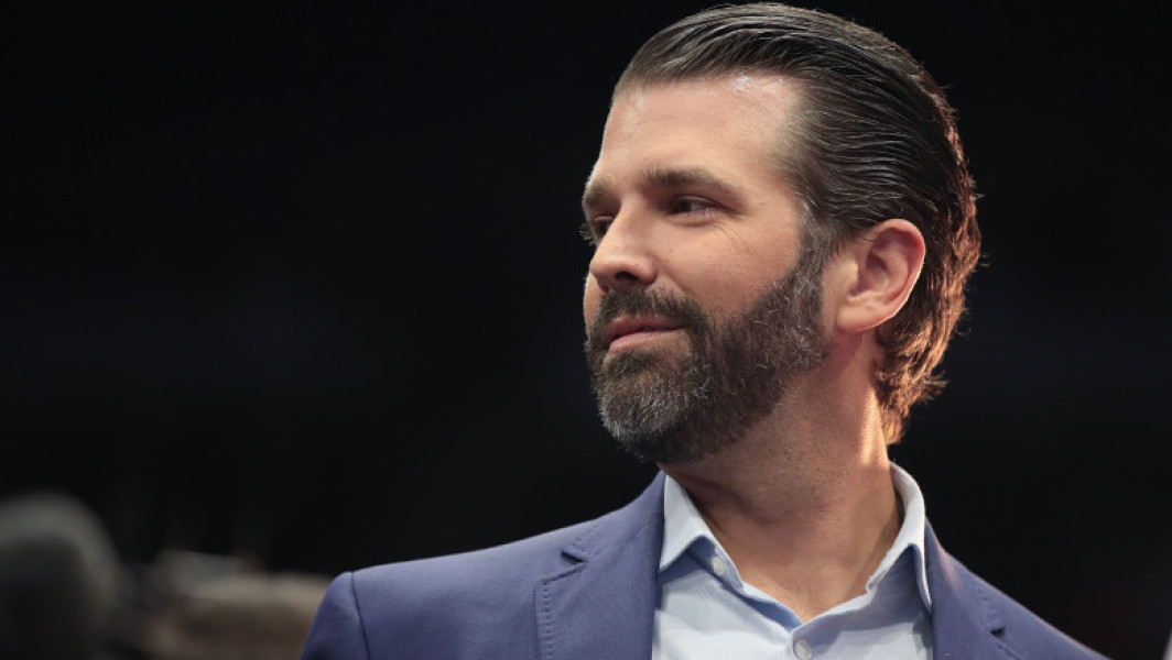 Numerele private ale lui Albanese și Donald Trump Jr. publicate pe un site american