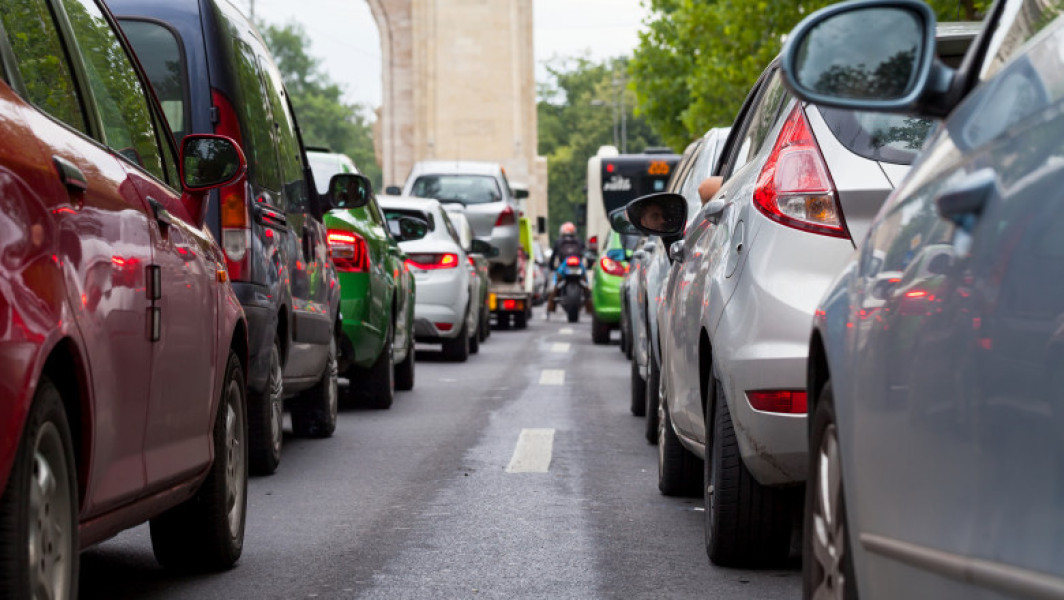 PMB propune interzicerea circulației unor vehicule în intervalele de vârf din București
