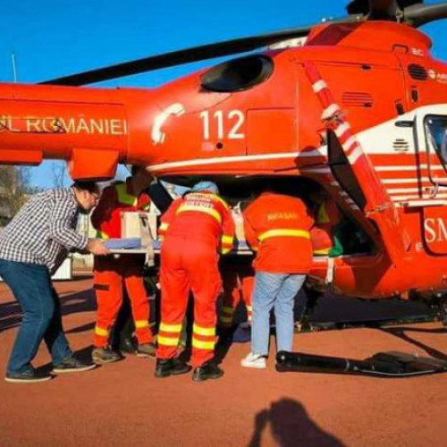 Bebeluş din Republica Moldova transferat de SMURD din Chişinău la Iaşi pentru meningită